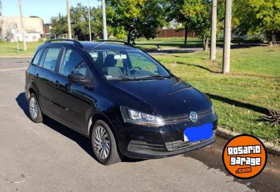 Autos - Volkswagen Suran 2016 Nafta 92000Km - En Venta