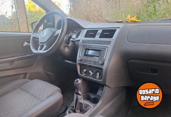Autos - Volkswagen Suran 2016 Nafta 92000Km - En Venta