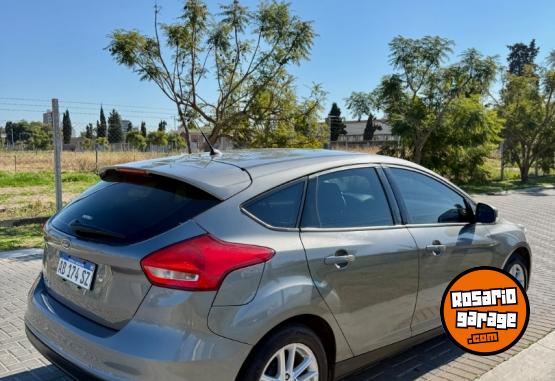 Autos - Ford FOCUS 2017 Nafta 140000Km - En Venta