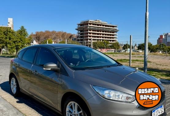 Autos - Ford FOCUS 2017 Nafta 140000Km - En Venta