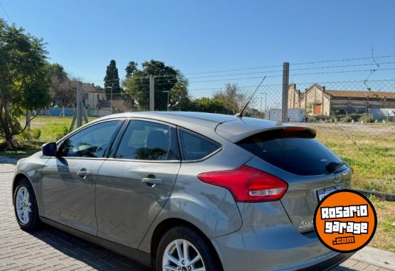 Autos - Ford FOCUS 2017 Nafta 140000Km - En Venta