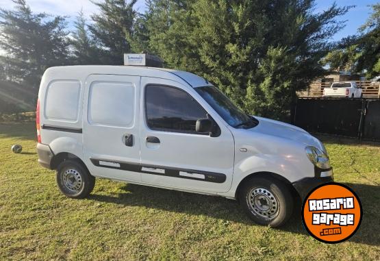 Utilitarios - Renault Kangoo 2014 GNC 450000Km - En Venta