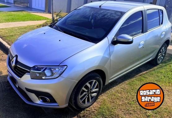 Autos - Renault Sandero intens 2023 Nafta 82000Km - En Venta
