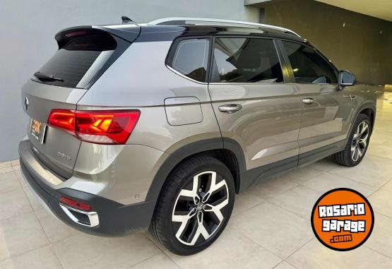 Camionetas - Volkswagen Taos Highline 2025 Nafta 10000Km - En Venta