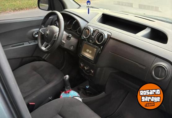 Utilitarios - Renault kangoo 2024 Nafta 42000Km - En Venta