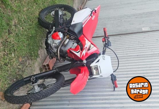Motos - Honda Xr 250 tornado 2019 Nafta 11000Km - En Venta