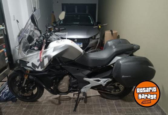 Motos - CF 650 MT 2023 Nafta 7500Km - En Venta