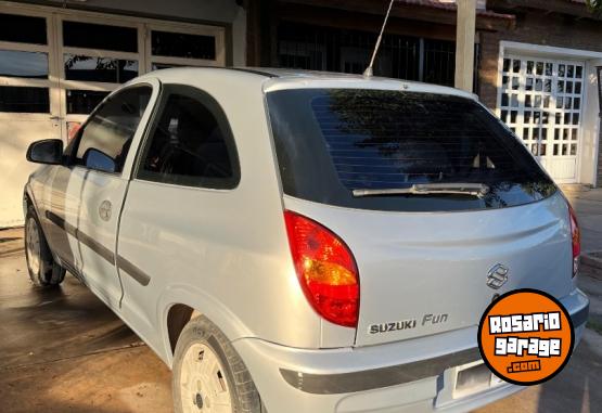Autos - Suzuki Fun 2004 Nafta 200000Km - En Venta