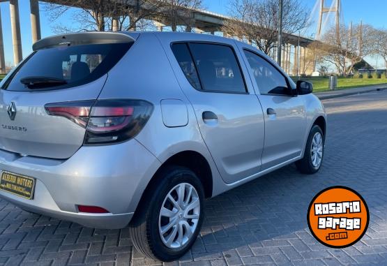 Autos - Renault SANDERO 1.6 LIFE 2022 Nafta 78000Km - En Venta