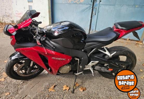 Motos - Honda CBR 1000RR 2008 Nafta 23000Km - En Venta