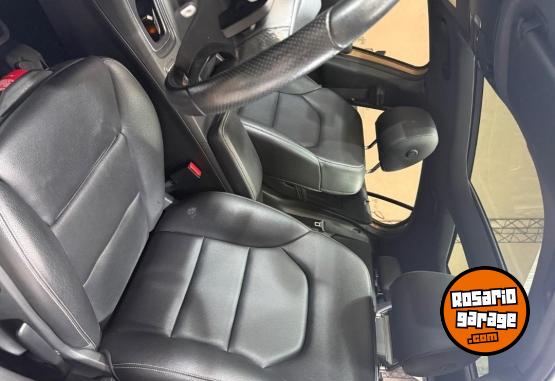 Autos - Mercedes Benz GLA200 2018 Nafta 61000Km - En Venta