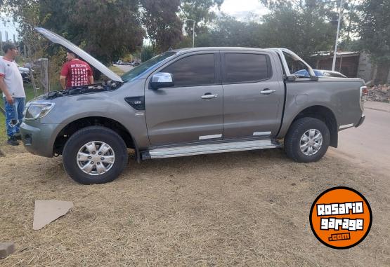 Camionetas - Toyota Hilux 2016 Diesel 155000Km - En Venta