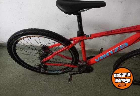 Deportes - Rod 29 cuadro ALUMINIO con SUSPENSI�N LLANTAS DOBLE PARED FRENO A DISCO zona centro rosario  Marca VENZO - En Venta