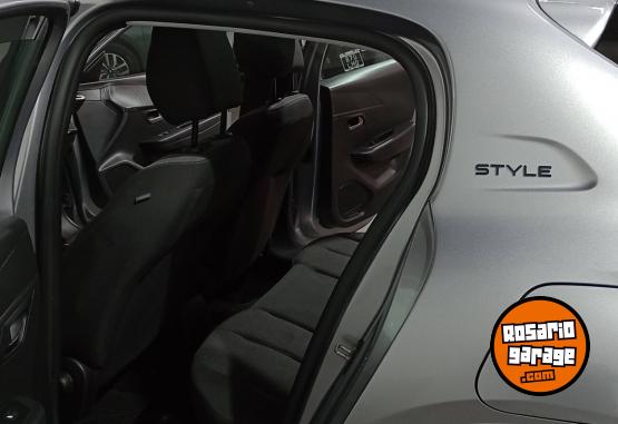 Autos - Peugeot 208 STYLE A/T 2023 Nafta 48667Km - En Venta