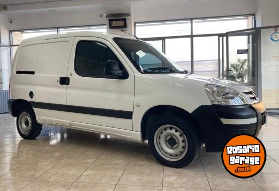 Utilitarios - Peugeot PARTNER 2020 Diesel 99650Km - En Venta