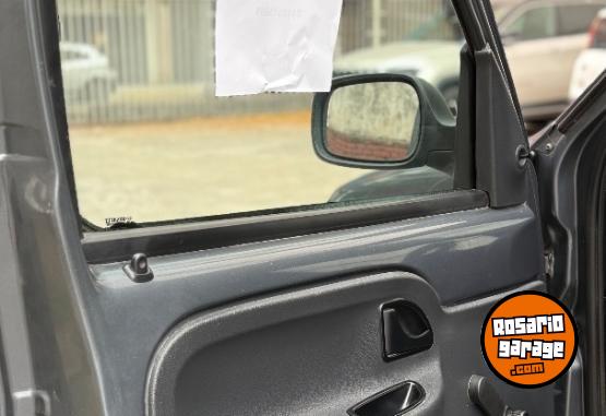 Utilitarios - Renault Kangoo 2017 Diesel 200000Km - En Venta