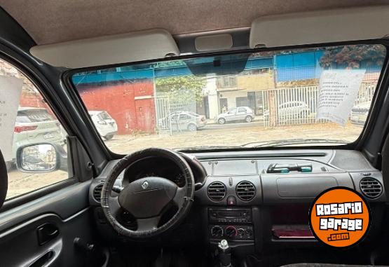 Utilitarios - Renault Kangoo 2017 Diesel 200000Km - En Venta