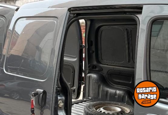 Utilitarios - Renault Kangoo 2017 Diesel 200000Km - En Venta