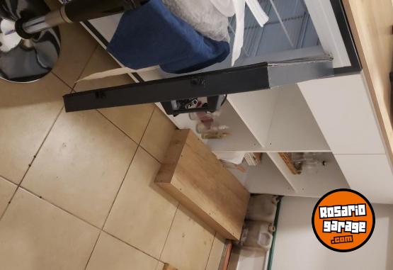 Otros - Mesada de madera con frente estantes y cajomes para uso comercial - En Venta