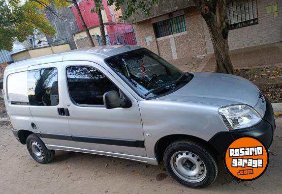 Utilitarios - Peugeot Partner 1.4 2016 Nafta 92000Km - En Venta