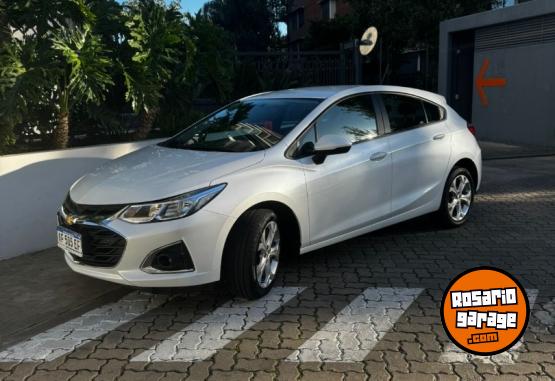 Autos - Chevrolet Cruze LT 5 Puertas 2022 Nafta 45000Km - En Venta