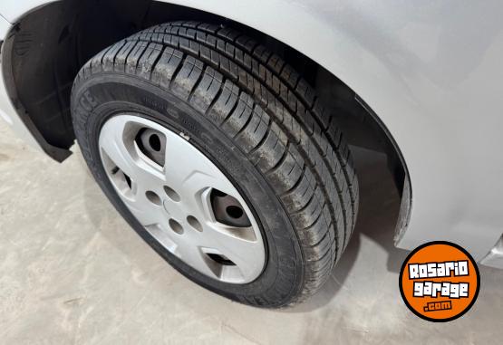 Autos - Chevrolet Celta 1.4 LS 2013 GNC 150000Km - En Venta
