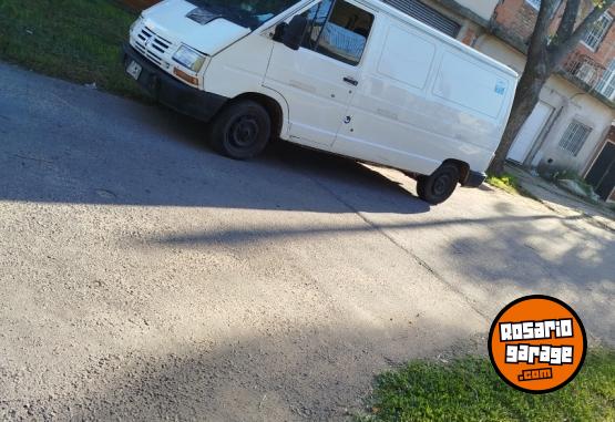Utilitarios - Renault Trafic 1996 GNC 111111Km - En Venta