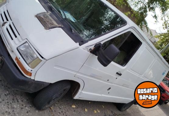 Utilitarios - Renault Trafic 1996 GNC 111111Km - En Venta