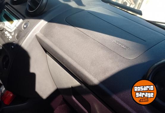 Autos - Ford Fiesta 2013 GNC 214000Km - En Venta