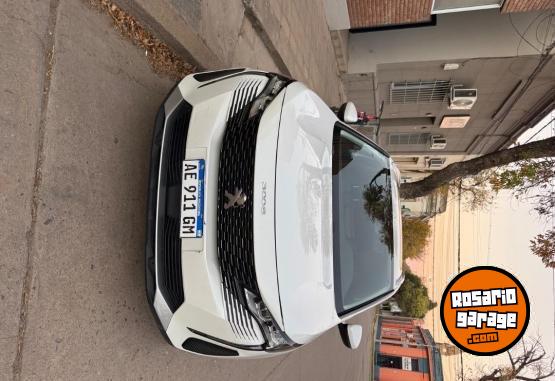 Autos - Peugeot 3008 2021 Nafta 92000Km - En Venta