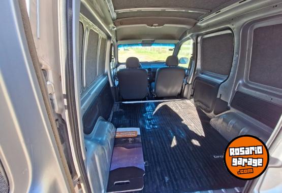 Utilitarios - Renault KANGOO FURGON CERRADO 2015 GNC 129000Km - En Venta