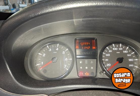 Utilitarios - Renault KANGOO FURGON CERRADO 2015 GNC 129000Km - En Venta
