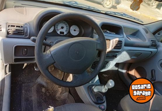 Autos - Renault CLIO 2009 Nafta 228000Km - En Venta