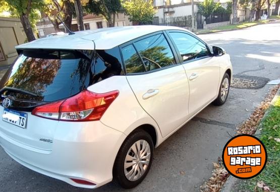 Autos - Toyota Yaris Xs cvt 2025 Nafta 71000Km - En Venta