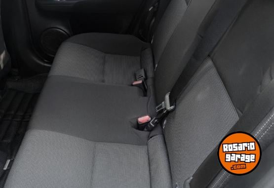 Autos - Toyota Yaris Xs cvt 2025 Nafta 71000Km - En Venta