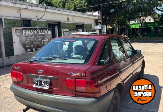 Autos - Ford Escort 1.8 2000 Nafta 177000Km - En Venta
