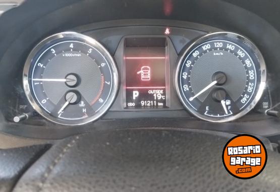 Autos - Toyota Corolla 2016 Nafta 91500Km - En Venta