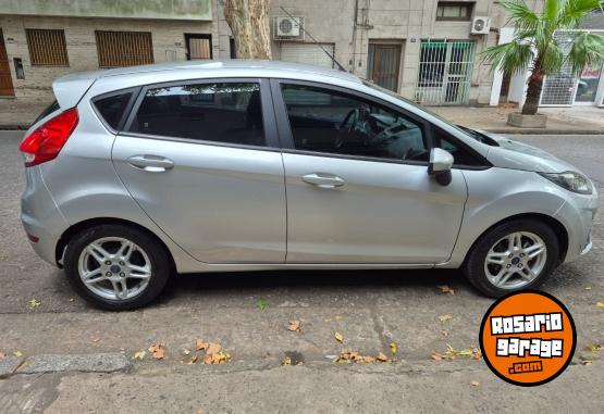 Autos - Ford Fiesta kinectic s plus 2018 Nafta 98000Km - En Venta