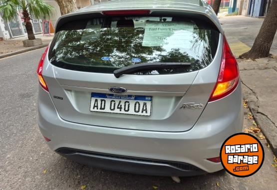 Autos - Ford Fiesta kinectic s plus 2018 Nafta 98000Km - En Venta