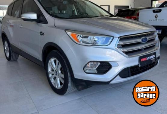 Autos - Ford Kuga 2017 Nafta 130723Km - En Venta