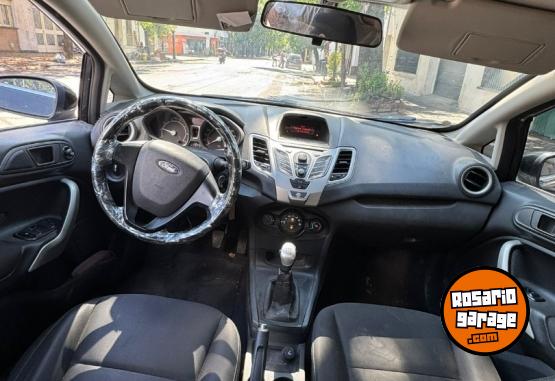 Autos - Ford Fiesta Kinetic 2011 GNC 226000Km - En Venta