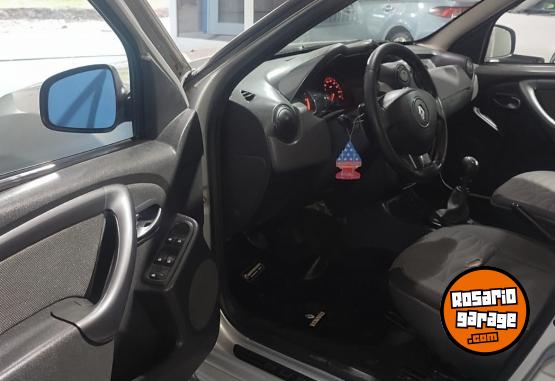 Camionetas - Renault DUSTER 2.0 4X2 LUXE NAV 2013 GNC 181000Km - En Venta