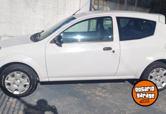 Autos - Ford KA 1.0 FLY  VIRAL 2013 Nafta 128000Km - En Venta