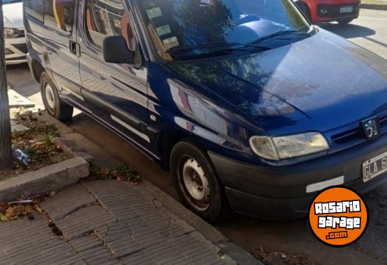 Utilitarios - Peugeot partner 2007 Diesel 156000Km - En Venta