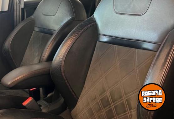 Autos - Peugeot 208 2018 Nafta 64000Km - En Venta