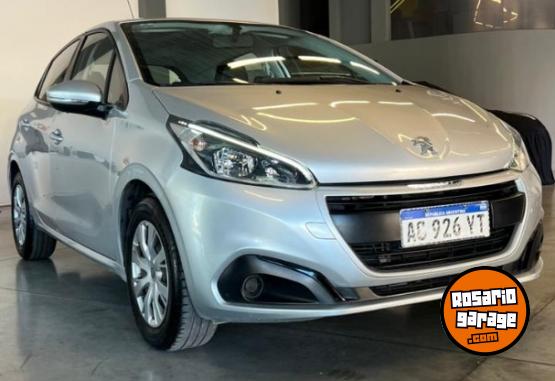 Autos - Peugeot 208 2018 Nafta 64000Km - En Venta