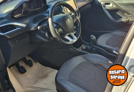 Autos - Peugeot 2008 FELINE 2017 Nafta 96000Km - En Venta