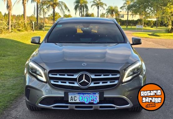 Autos - Mercedes Benz GLA 200 URBAN 2018 Nafta 158000Km - En Venta