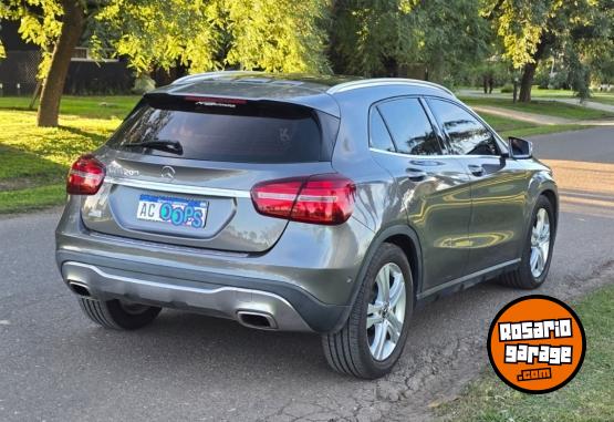 Autos - Mercedes Benz GLA 200 URBAN 2018 Nafta 158000Km - En Venta