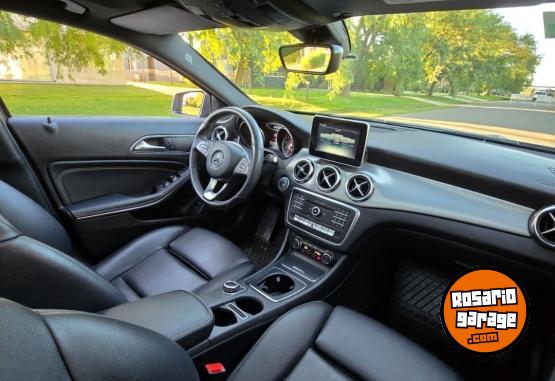 Autos - Mercedes Benz GLA 200 URBAN 2018 Nafta 158000Km - En Venta
